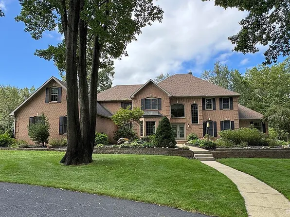55015 Colonial Ridge Dr, Bristol, IN 46507