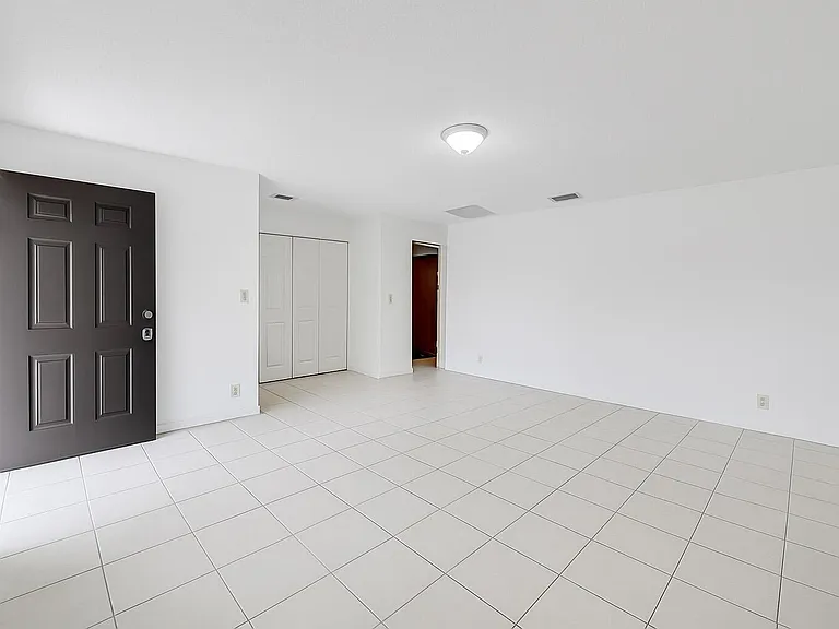 1226 N Haverhill Rd #4 — Photo 4