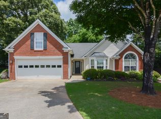 949 Nichols Landing Ln, Dacula, GA 30019