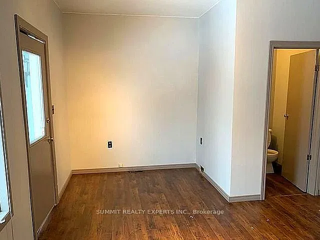 3 bed, $3,000 — Photo 3