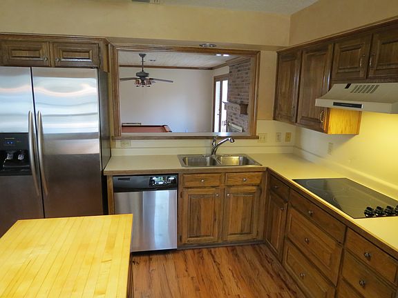 4th image of 1400 Spyglass Dr
