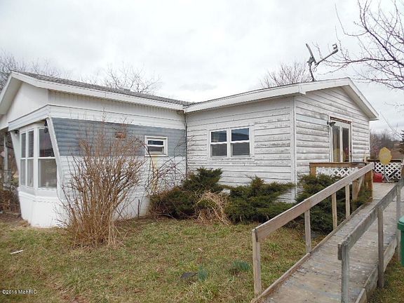 5th image of 27540 Coulter St