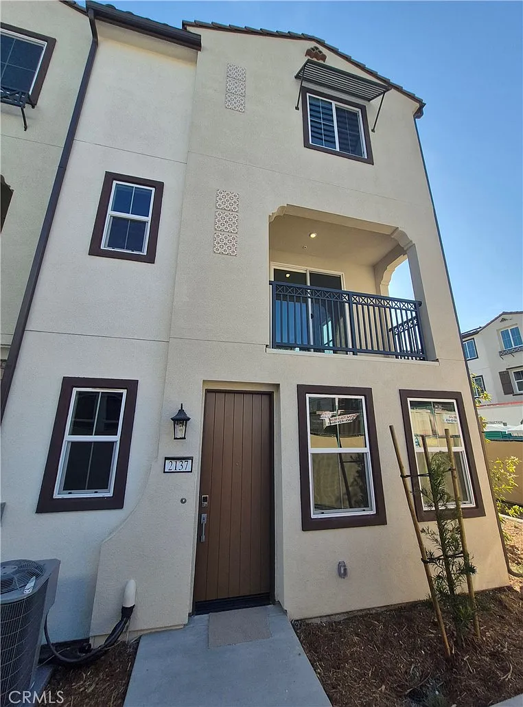 Building Photo - 2137 Cumberland