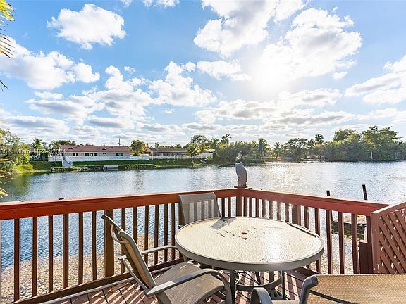 2nd image of 13750 Kendale Lakes Dr