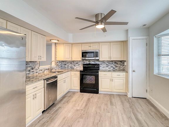 5th image of 5014 Laydon Ct