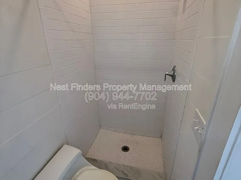 3520 Pine St — Photo 17