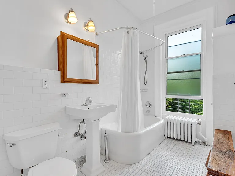 33 Sterling Pl #2 — Photo 7