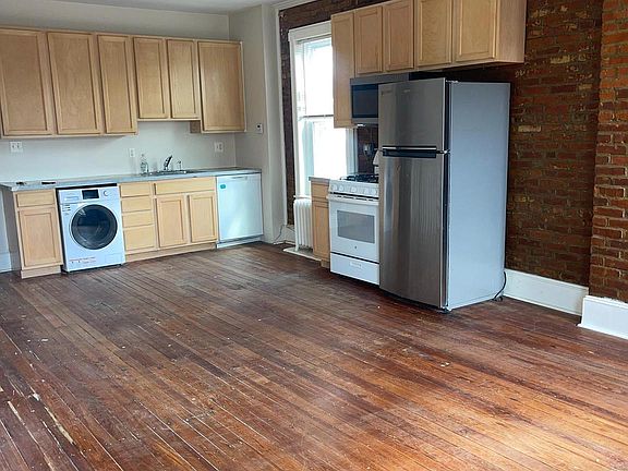 5th image of 7611 Ridge Ave #2