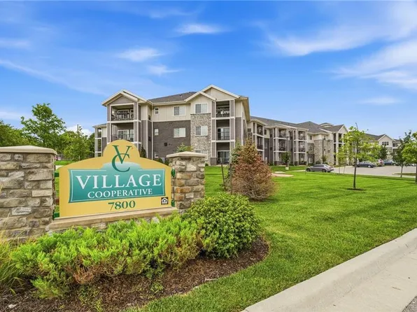 7800 W 123rd St #303, Overland Park, KS 66213