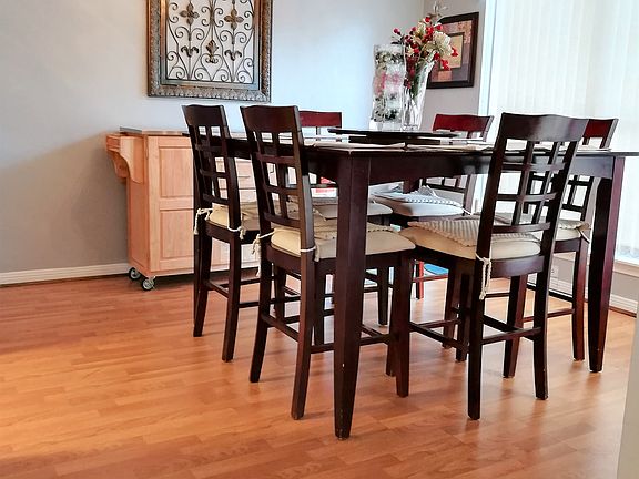 Dinning Room w/ dimmer