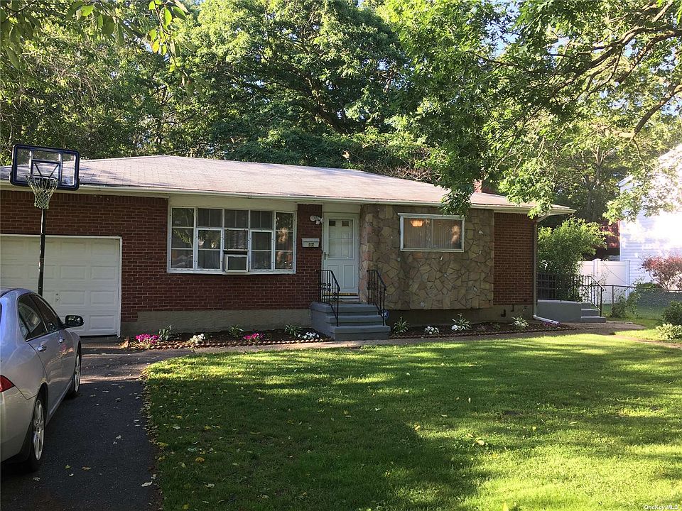 2nd image of 17 Longshore St