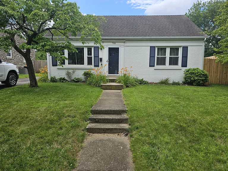 708 Cheryl Ln — Photo 2