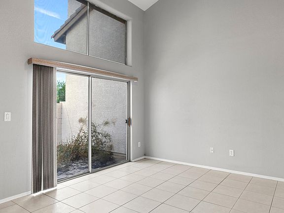 4th image of 5621 E Kelton Ln