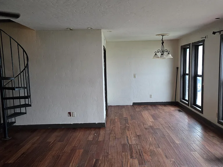 425 Willowridge St #1 — Photo 6