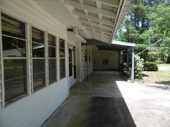 2109 E Canal St #B, Picayune, MS 39466