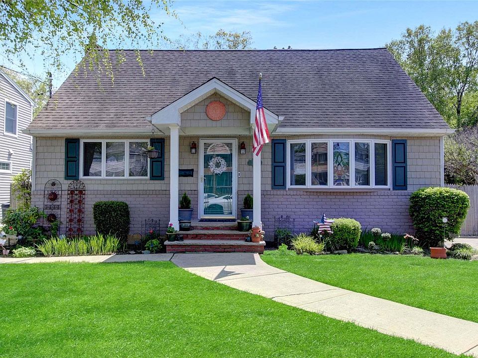 1st image of 2680 Woods Avenue