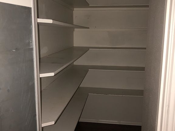 Kitchen pantry