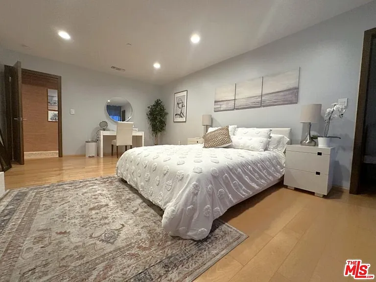 9300 Warbler Way — Photo 26