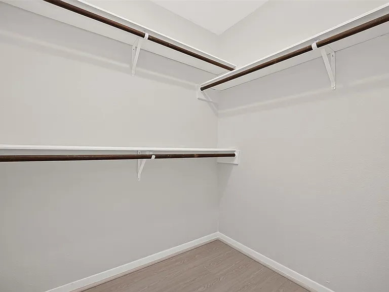 10383 Briar Forest Dr — Photo 42