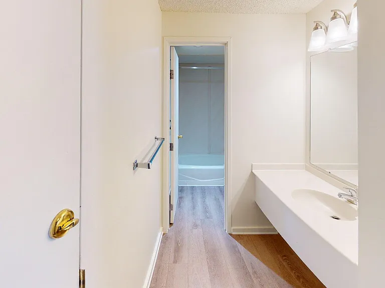 2035 Marine Street — Photo 7
