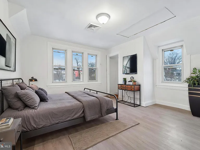 79 E High St #2 — Photo 15