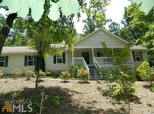 310 Woodlawn Dr, Cleveland, GA 30528