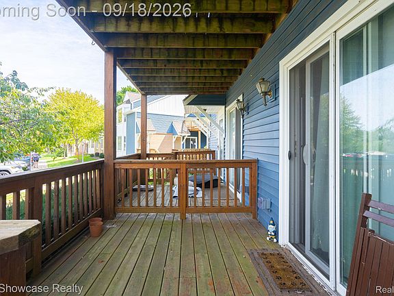 3rd image of 45000 Bayview Dr APT 1