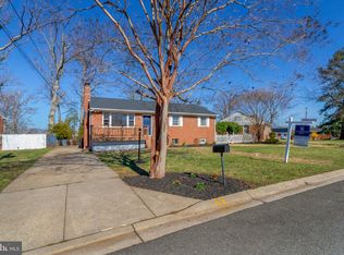 7305 Circle Dr E, Oxon Hill, MD 20745