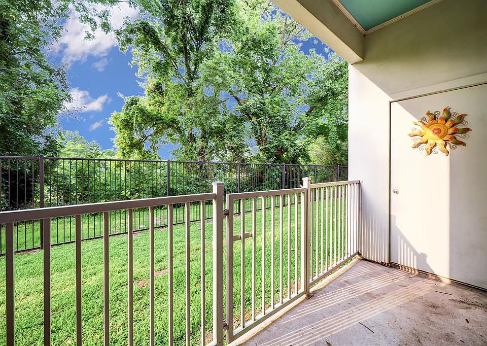 1st image of 1441 East St Unit 105