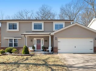 11252 Sherwood Oak Ct, Saint Louis, MO 63146