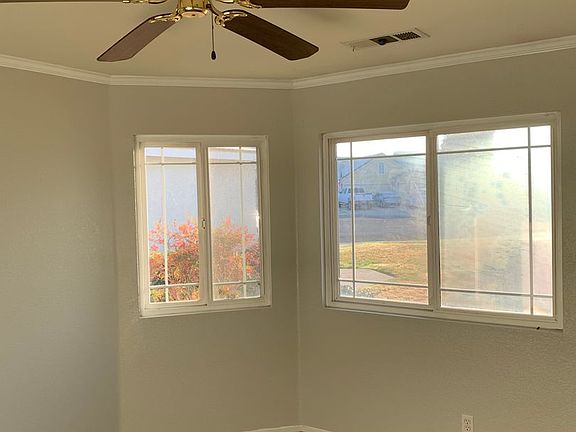 5th image of 3208 Holly Ct