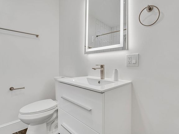 5th image of 311 Summit Ave #7