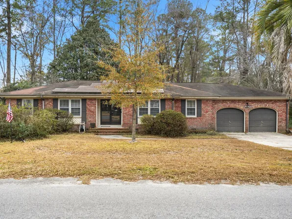 210 Pointer Dr, Summerville, SC 29485