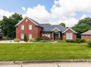336 Hunters Run Rd, Jefferson City, MO 65109