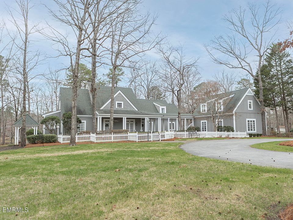 1st image of 7571 Lake Cove Dr
