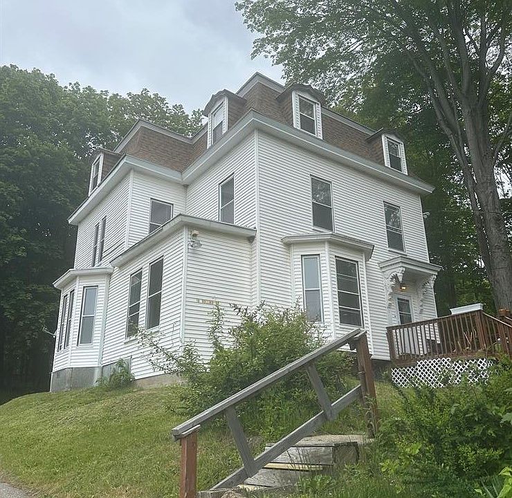 1st image of 10 Rollins Rd #3