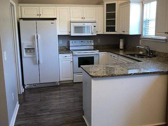 4th image of 800 Spence Enclave Ln #800