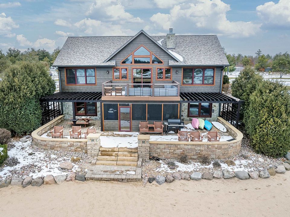 1st image of W5663 Castaway Dr