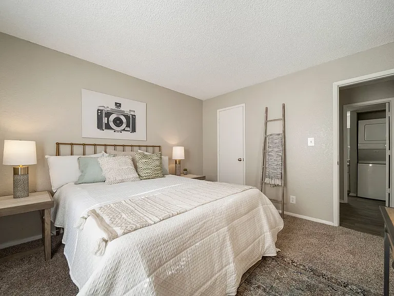 Harper's Lodge Apartments -Don't Miss Out Save Up to $300 When You Move In! — Photo 42