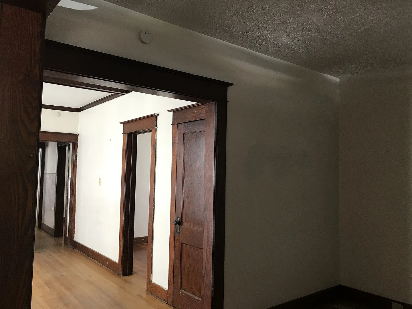 30 Morris — Photo 2