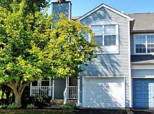41 Kirkwood Dr, Newtown, PA 18940