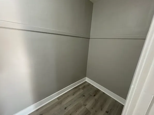 5102 Capitol Ave #10, Omaha, NE 68132