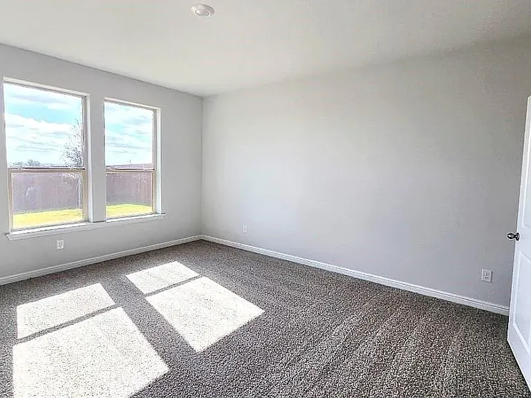228 Tyler St — Photo 5