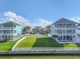 4119 Bluewing Teal Ct, Galveston, TX 77554