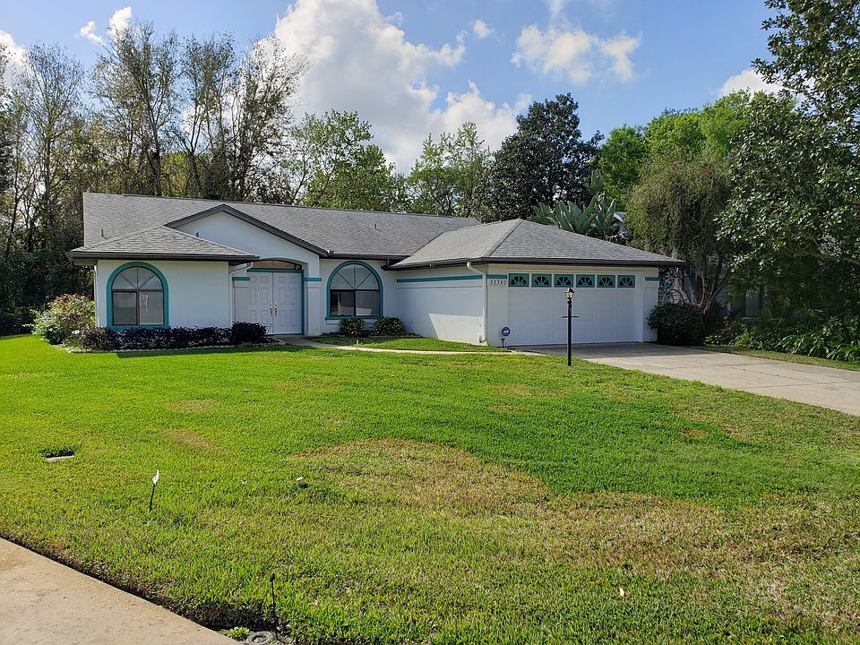 1st image of 33340 Fountain Ln