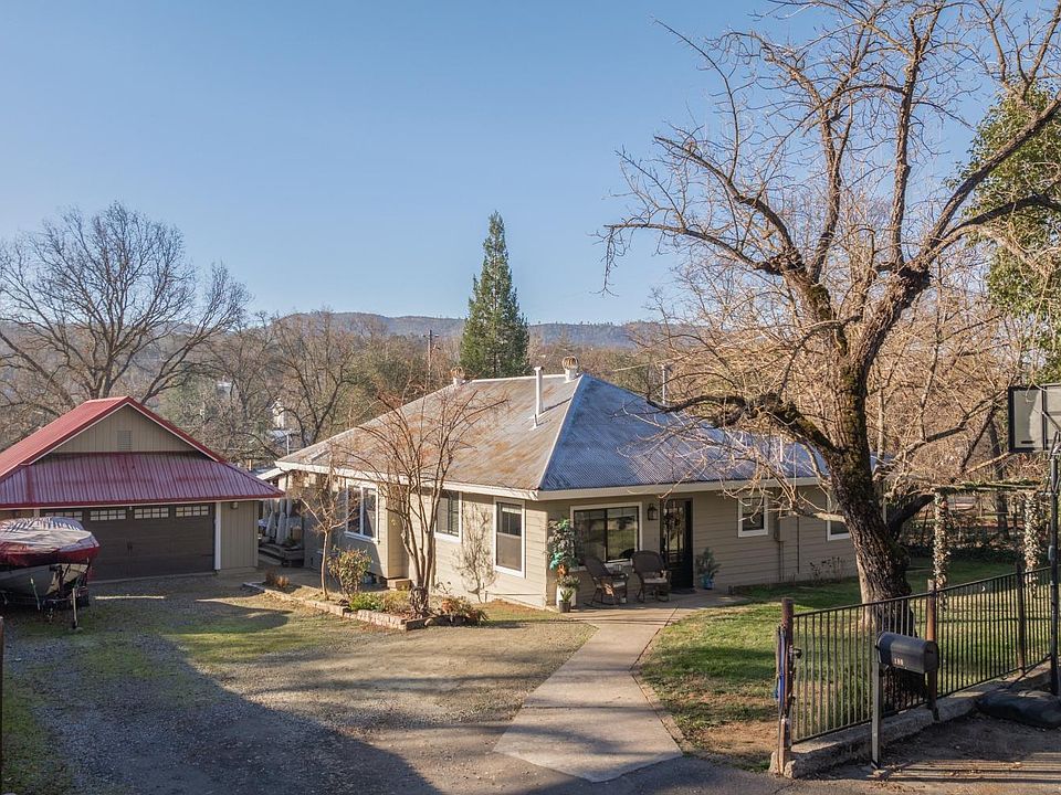 1st image of 180 Pixley Ave