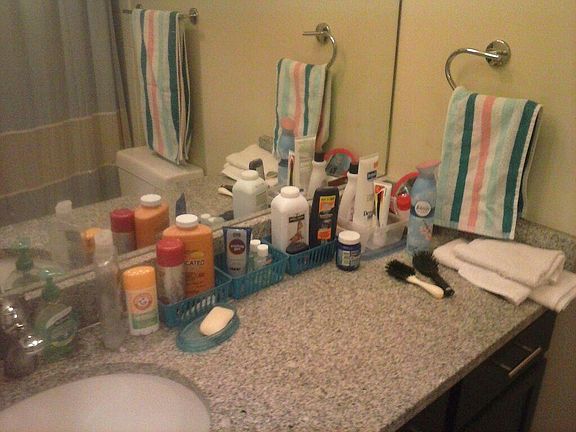 2nd image of 3333 E Bayaud Ave APT 422