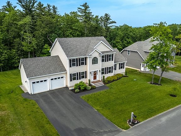 2nd image of 158 Standish Ln