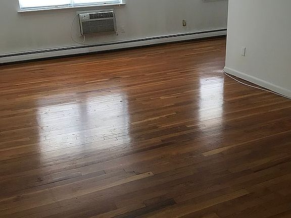 2nd image of 34 Bay Ter APT 2E