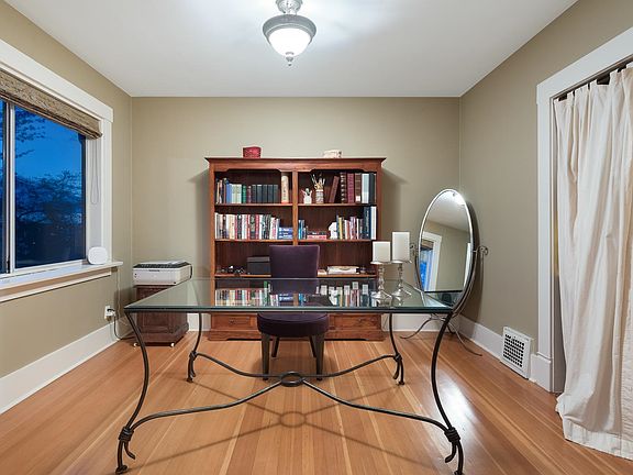 5th image of 3819 Georgia St